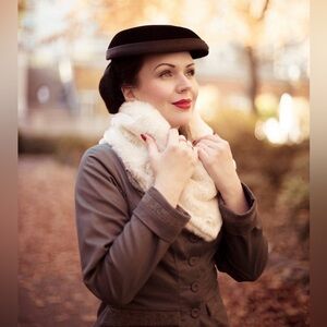 Miss Candyfloss Faux Fur Collar